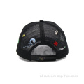 3D geborduurde tweekleurige sportschuim trucker hoed